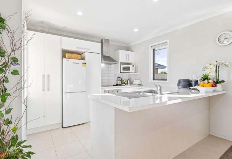 11 Captain Mitchell Drive Papakura_5
