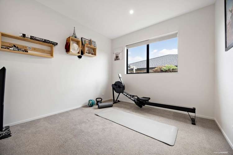 63 Angiangi Crescent Beachlands_16