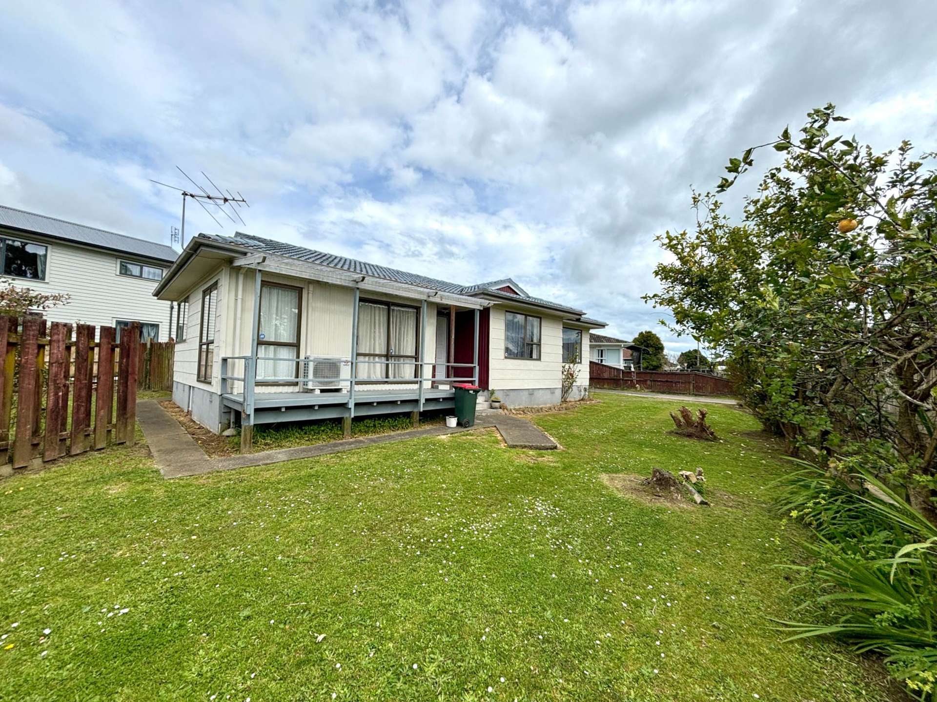 56 Sharland Avenue Manurewa_0