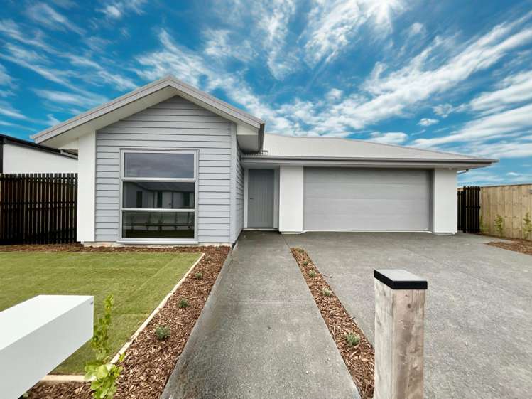 124 Jean Archie Drive 11103_0