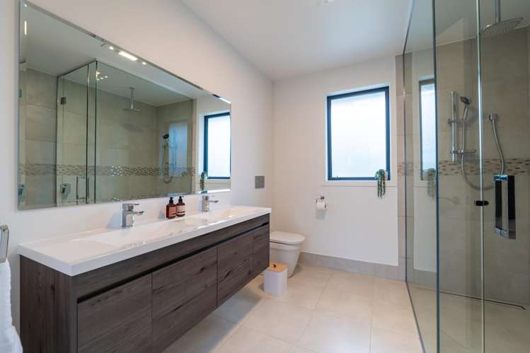 101 Hoffman Court Waikiwi_19