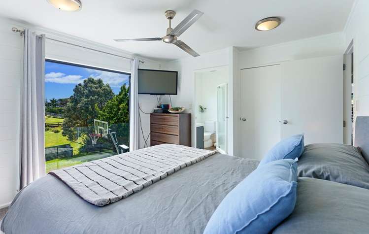 2a Otaihanga Road Paraparaumu Beach_14