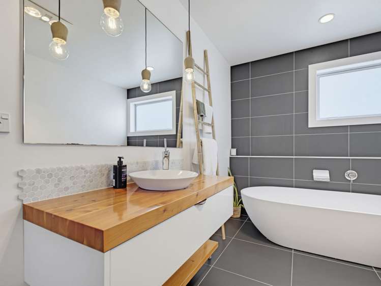 16 Dudley Crescent Cable Bay_16