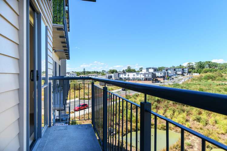 4e/17 Crown Lynn Place New Lynn_7