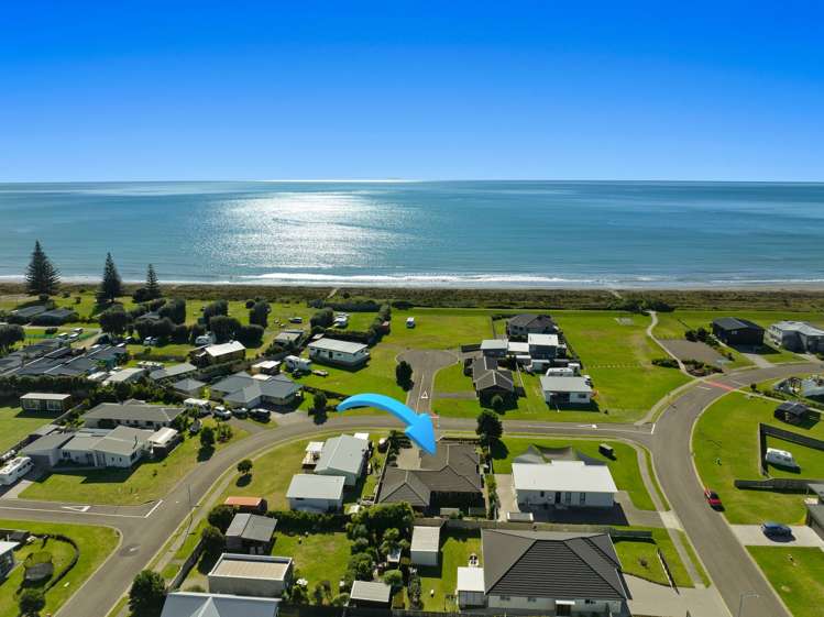 12 Muriwai Boulevard Waiotahi_1