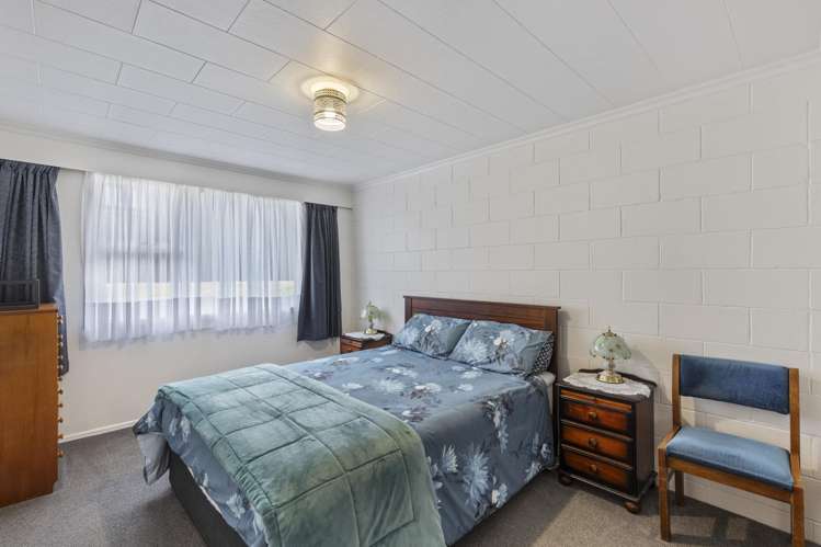 1/6 Fairview Place Westown_13