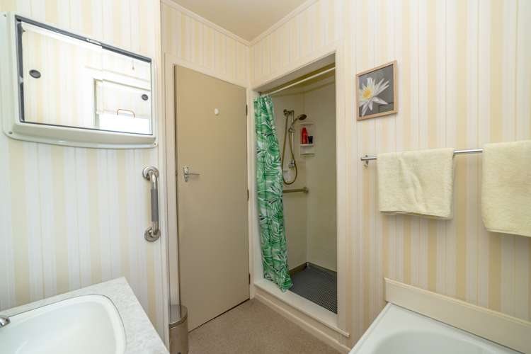 52 Costley Street Carterton_13