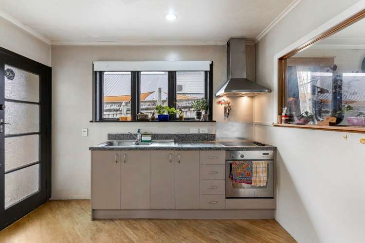 23 Boundary Road Blockhouse Bay_15