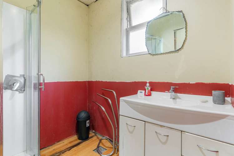 13 Daffodil Street Titirangi_11