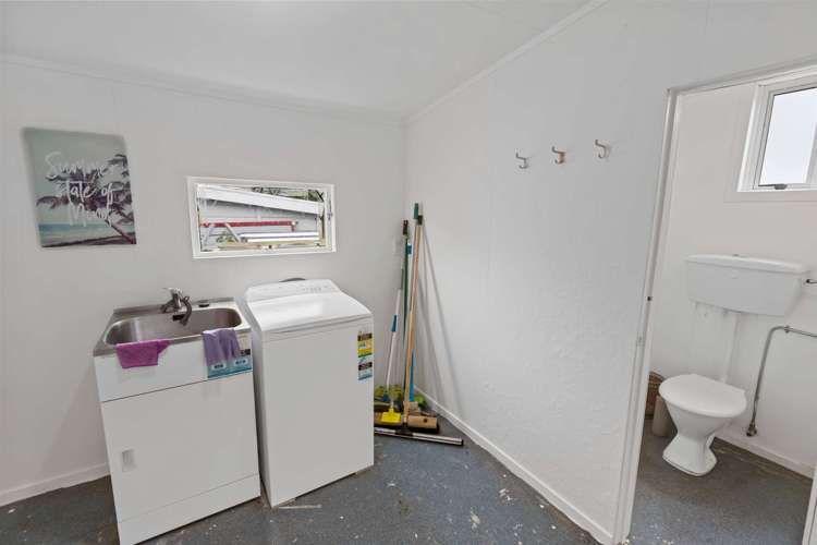 1 Moore Avenue Tawhero_10