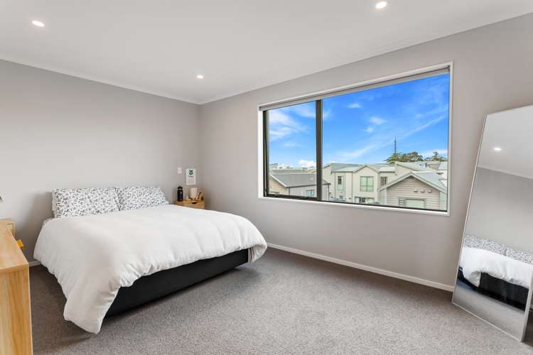 6/4 Matimati Place Hobsonville_15