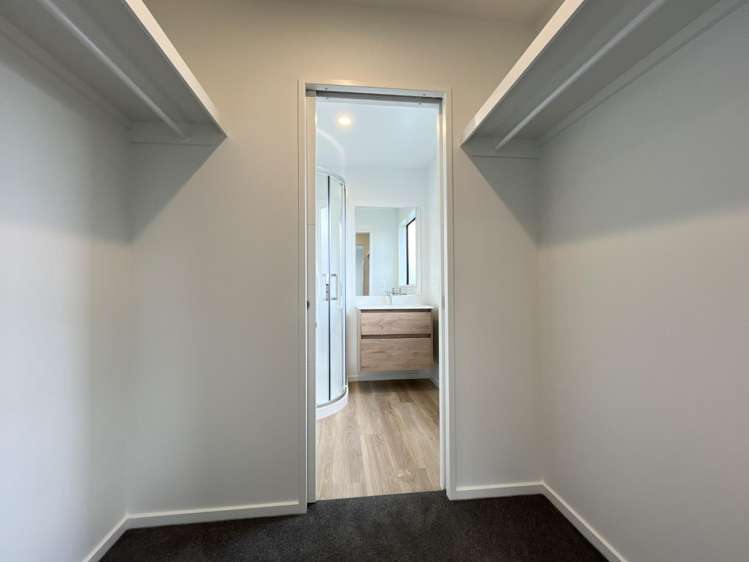 13 SIlvergrass Way 11103_13