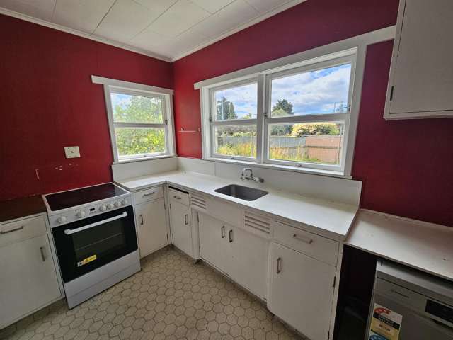 1217 Willowpark Road North Mayfair_4