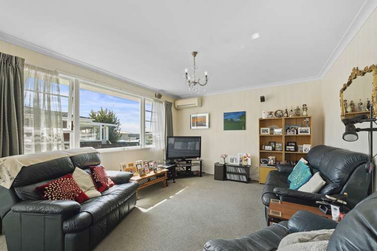 22 Ridge Street Otumoetai_6