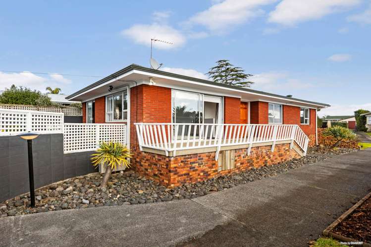 6 Raewyn Place_2