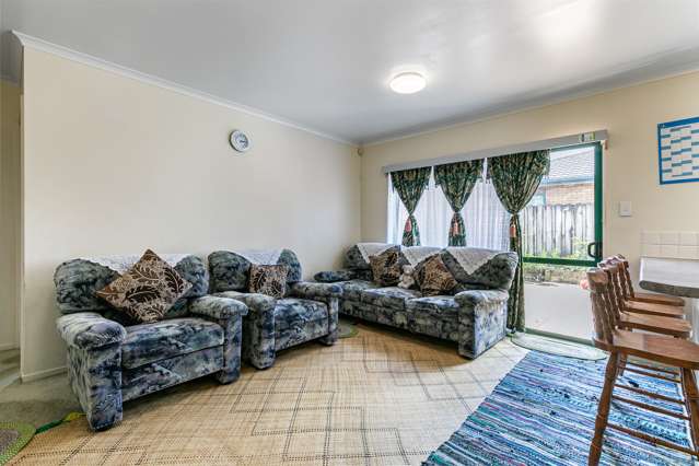 8 Courtvale Place Flat Bush_2