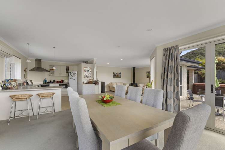 8 Whitby Close Waikawa_8