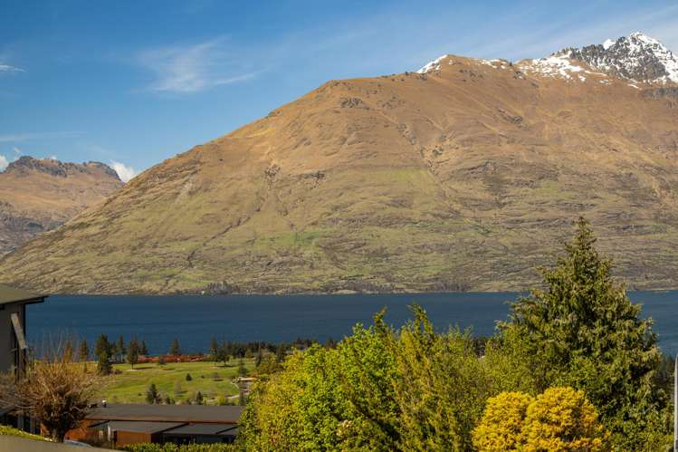 8 Manchester Place Queenstown_5