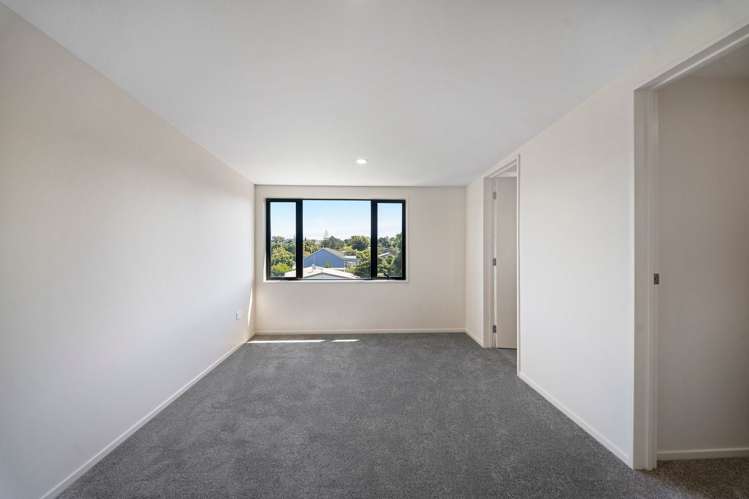 9/2 Nikau Street New Lynn_11