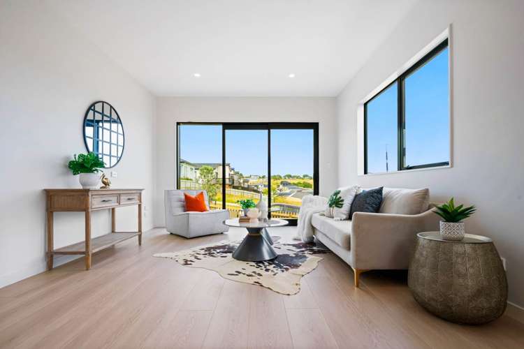 4 Whakairo Crescent Gulf Harbour_1