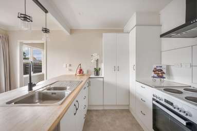 1 Fleming Crescent_2