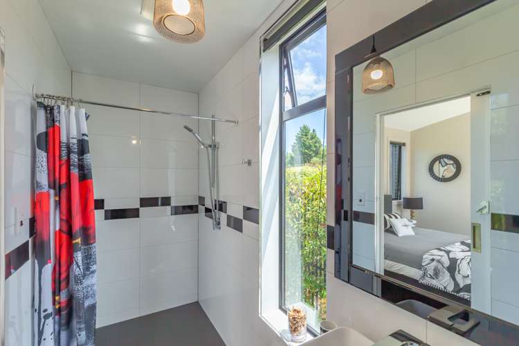 21 Grefor Lane Waitarere_12