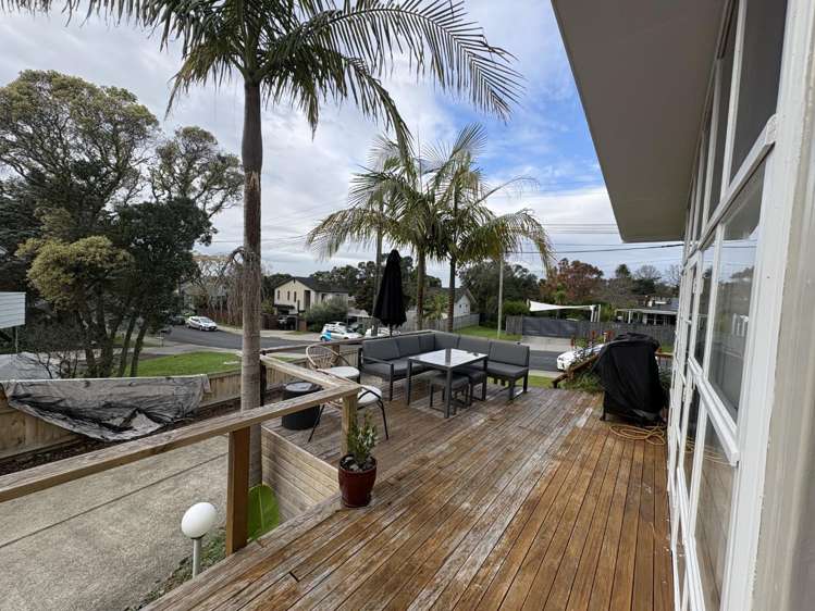 111 Tiroroa Avenue Te Atatu South_14