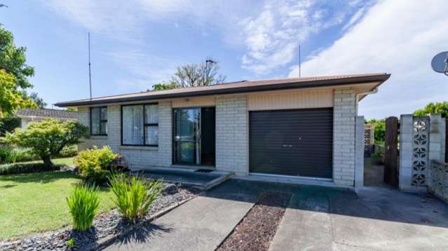 A/37 Lorne Crescent 10480_1