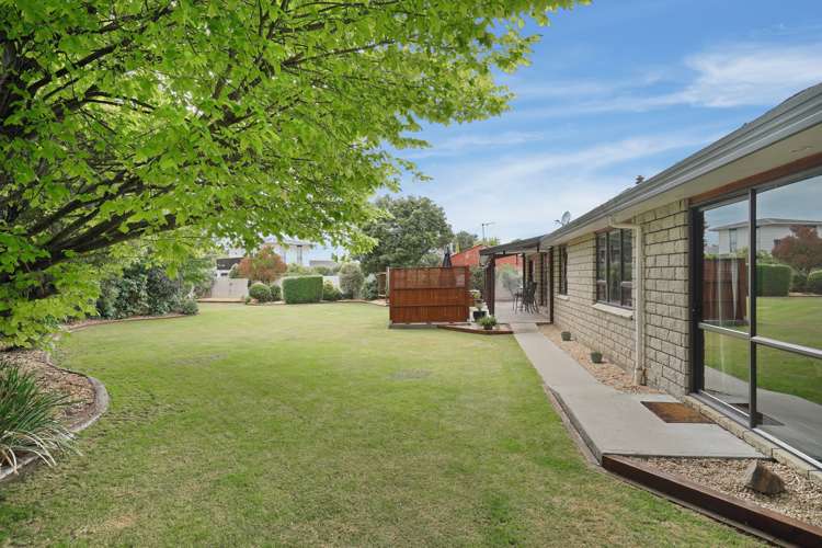 9 Bowie Drive Woodend_13