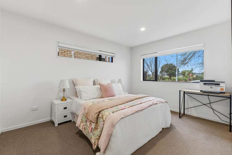 31 Agapanthus Place Flat Bush_11