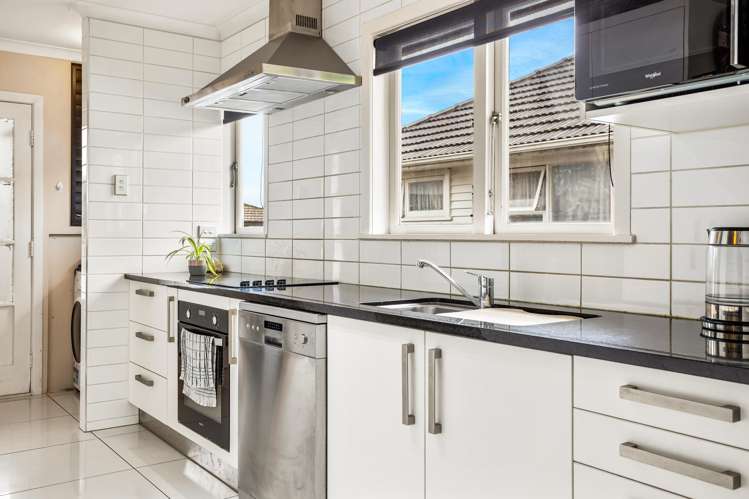 111 Henderson Valley Road Henderson_6