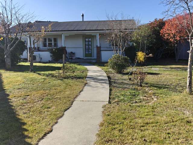 Charming home near Lake Dunstan
