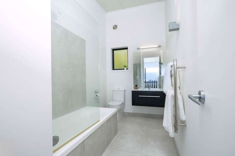 36 Shah Place Glen Eden_18