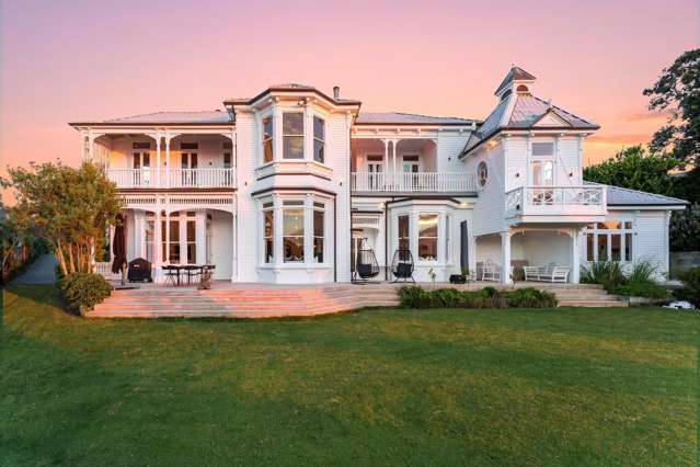 Waterfront coastal country estate - water access