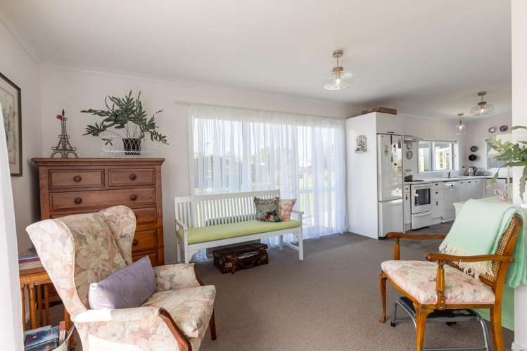 113 and 115 Grey Street Woodville_13