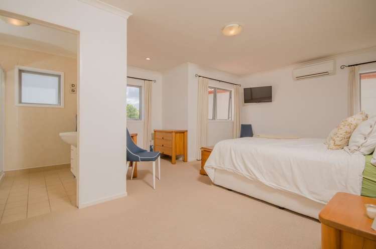 18 Chettle Court New Lynn_13