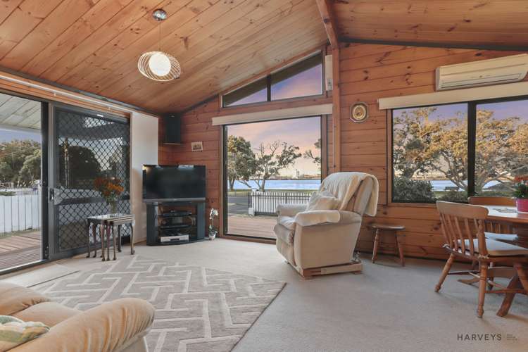 2/30 Kiwi Esplanade Mangere Bridge_11