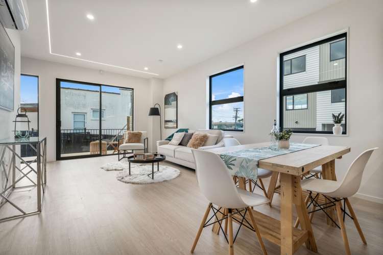 3/16 Binsted Road New Lynn_3