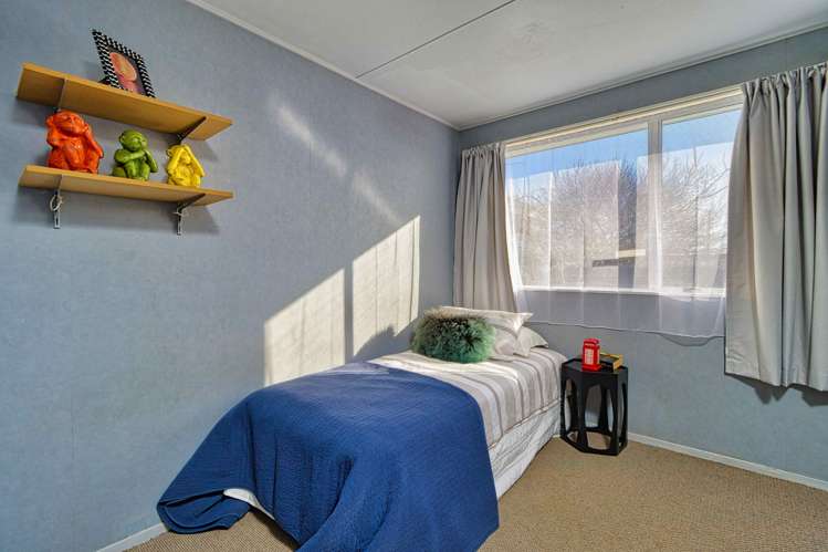 44 Livingstone Road Flaxmere_8