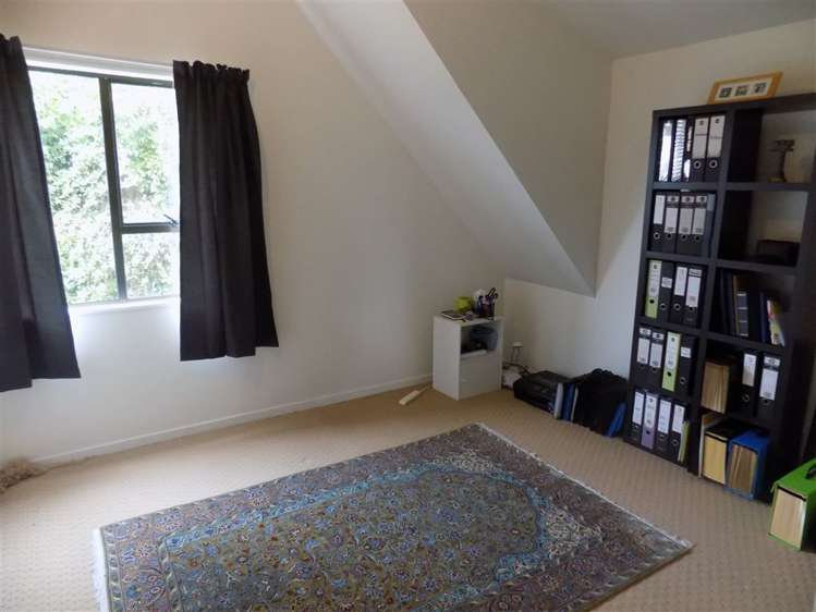 8 Claret Place Henderson_14