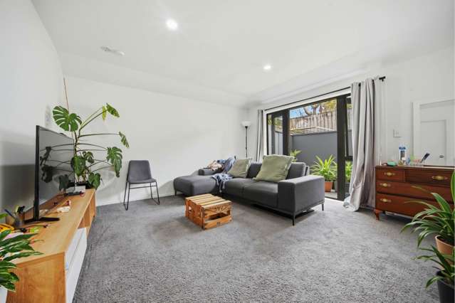 2/36 John Jennings Drive Oteha_3