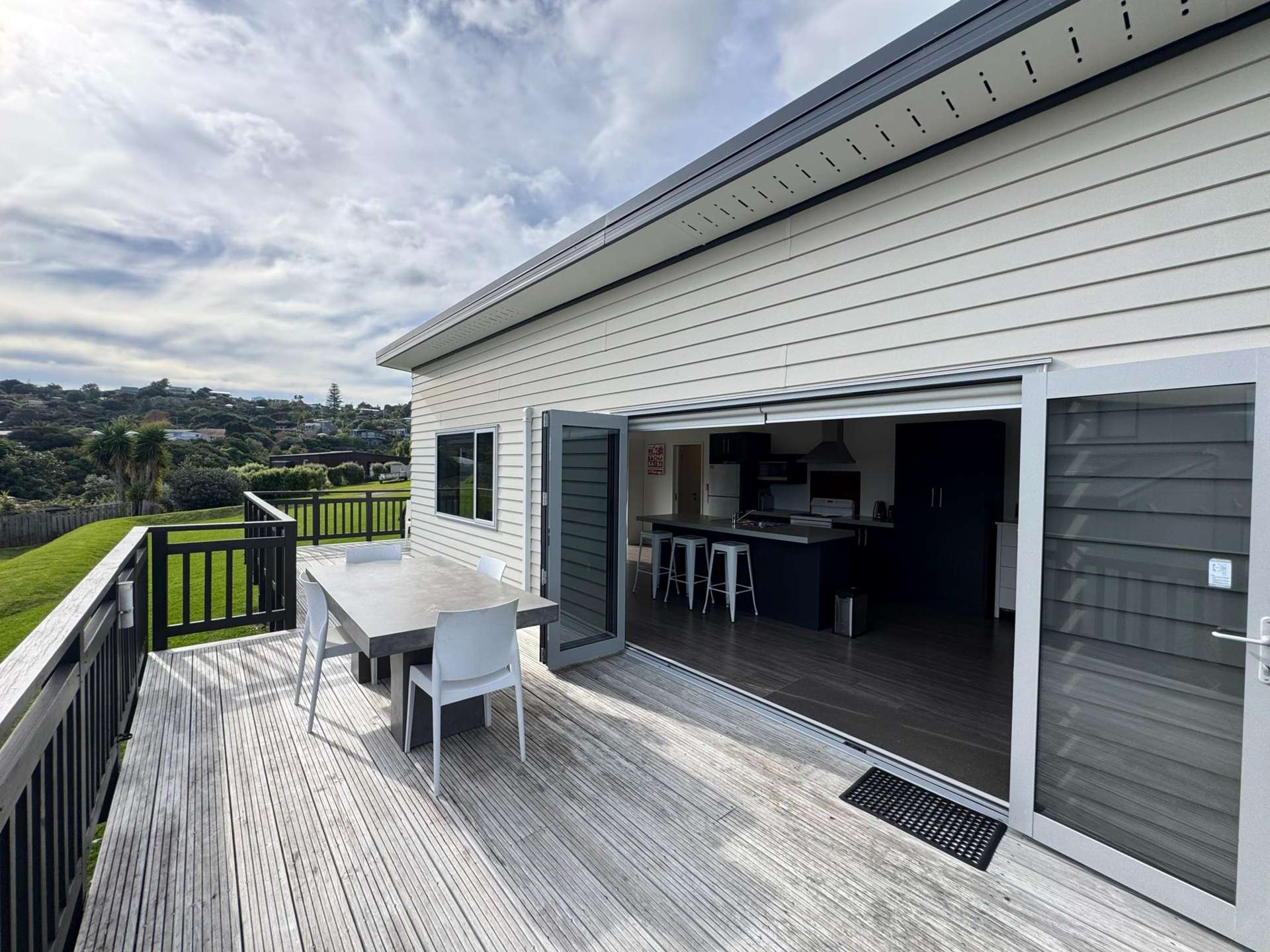 57 Hamilton Road Surfdale_0