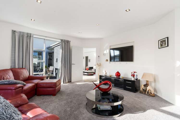 17 Torrey Pines Waimairi Beach_12