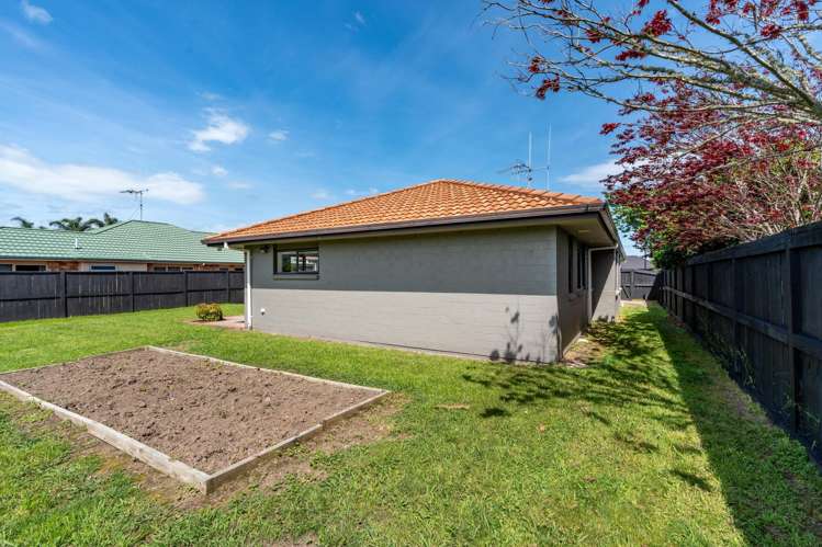 17 Burgundy Court Rototuna_28