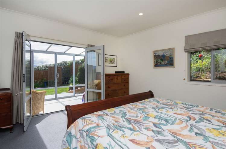 19 Lake View Place Fairhall_14