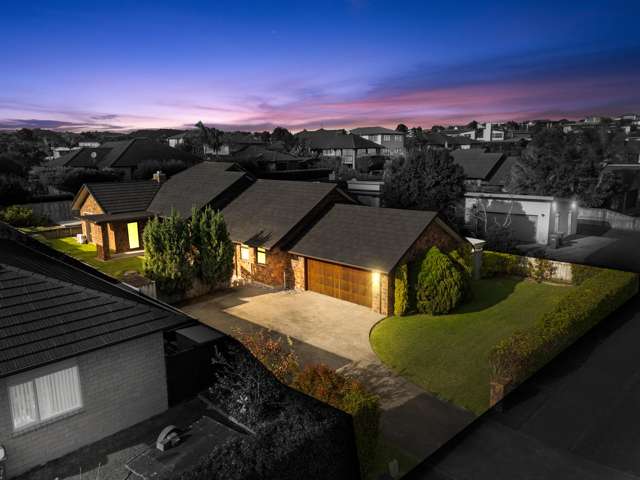 Generous & Stylish - Spinnaker Bay Opportunity!