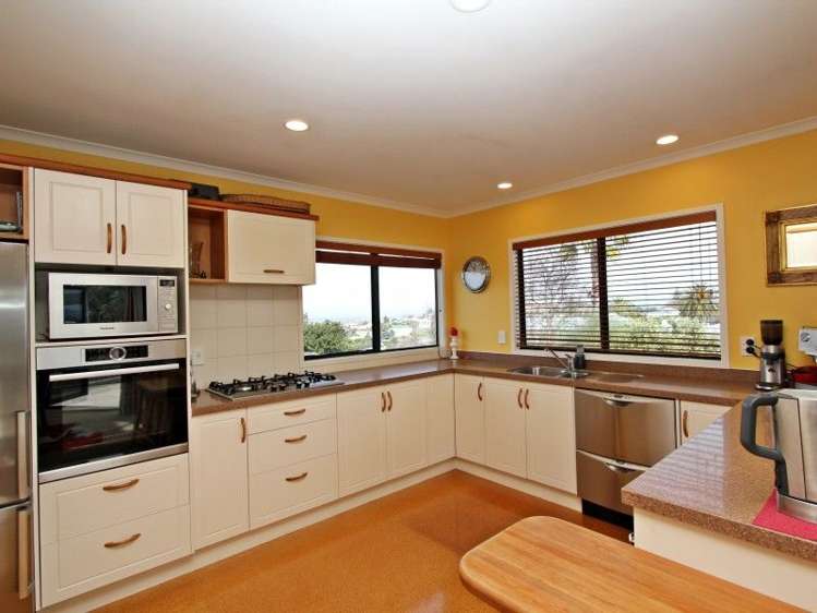 17 Cobden Road Bluff Hill_10
