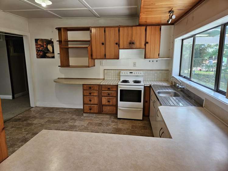 439 West Bank Road Edgecumbe_11
