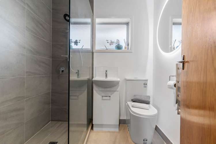 1/74 Blakeborough Drive Forrest Hill_14