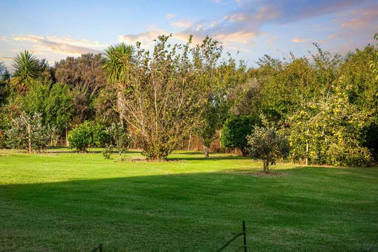 1 Ngaire Close Wainui_26